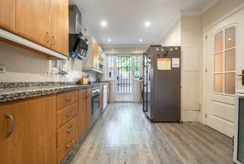 R5186377-Villa-For-Sale-Elviria-Semi-Detached-3-Beds-171-Built-10