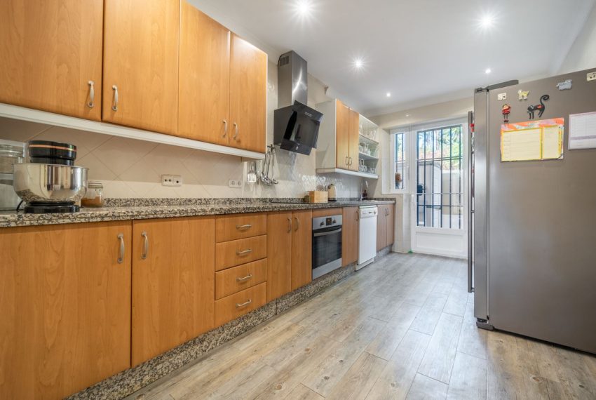 R5186377-Villa-For-Sale-Elviria-Semi-Detached-3-Beds-171-Built-11