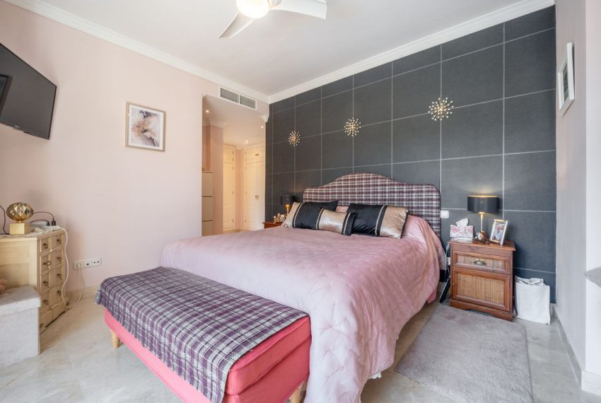 R5186377-Villa-For-Sale-Elviria-Semi-Detached-3-Beds-171-Built-14