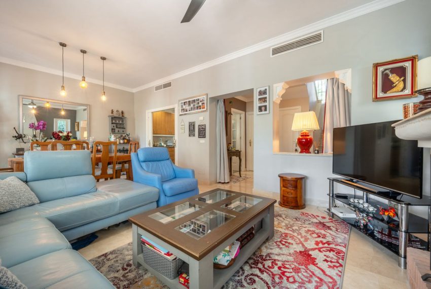 R5186377-Villa-For-Sale-Elviria-Semi-Detached-3-Beds-171-Built-3