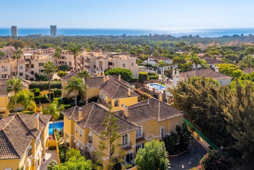 R5186377-Villa-For-Sale-Elviria-Semi-Detached-3-Beds-171-Built