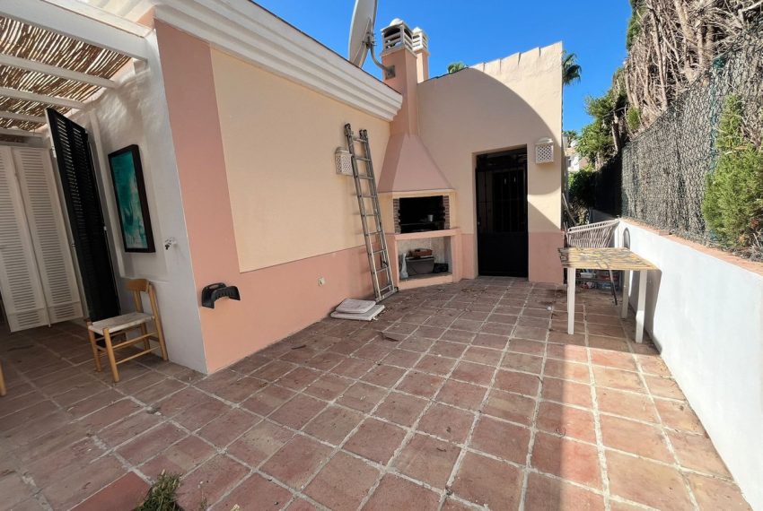 R5186386-Villa-For-Sale-Guadalmina-Alta-Detached-5-Beds-198-Built-17