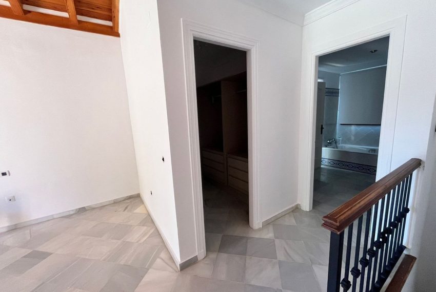 R5186386-Villa-For-Sale-Guadalmina-Alta-Detached-5-Beds-198-Built-18