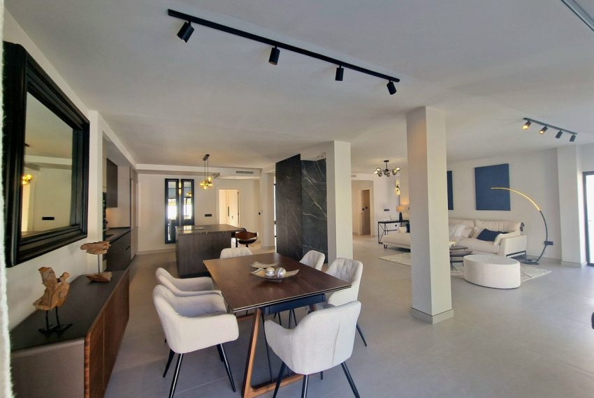 R5186416-Villa-For-Sale-Marbella-Detached-5-Beds-390-Built-11