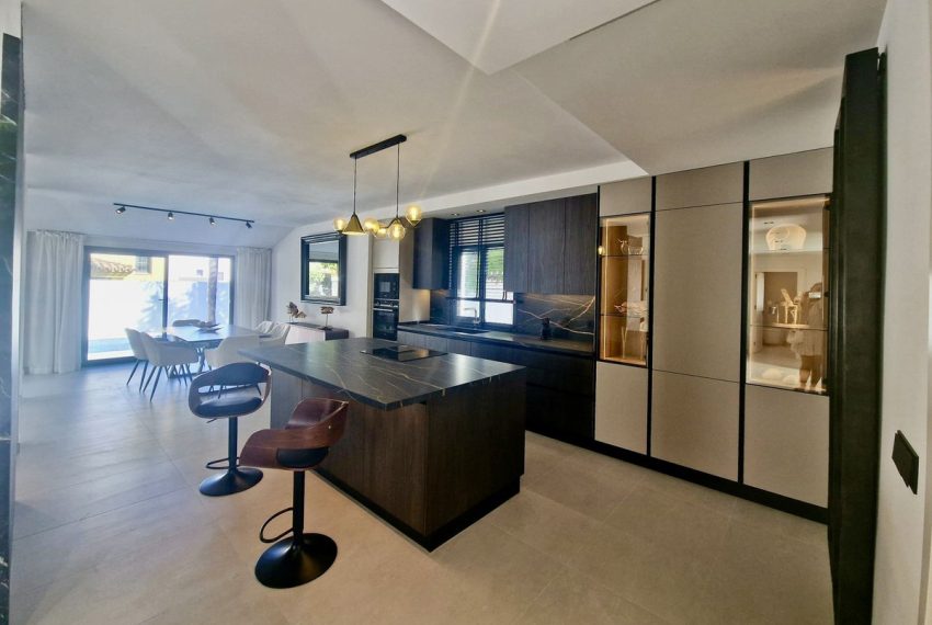 R5186416-Villa-For-Sale-Marbella-Detached-5-Beds-390-Built-13