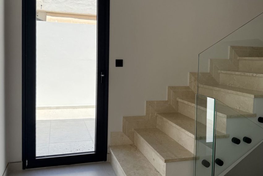 R5186416-Villa-For-Sale-Marbella-Detached-5-Beds-390-Built-16