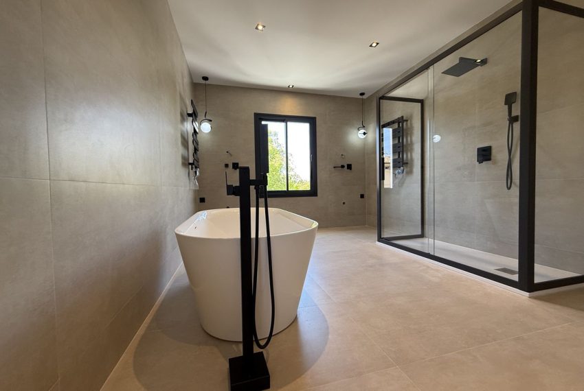 R5186416-Villa-For-Sale-Marbella-Detached-5-Beds-390-Built-18