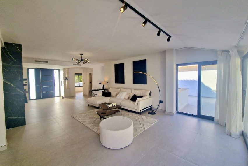 R5186416-Villa-For-Sale-Marbella-Detached-5-Beds-390-Built-8