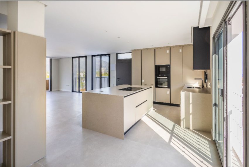 R5186485-Apartment-For-Sale-Nueva-Andalucia-Penthouse-2-Beds-100-Built-1