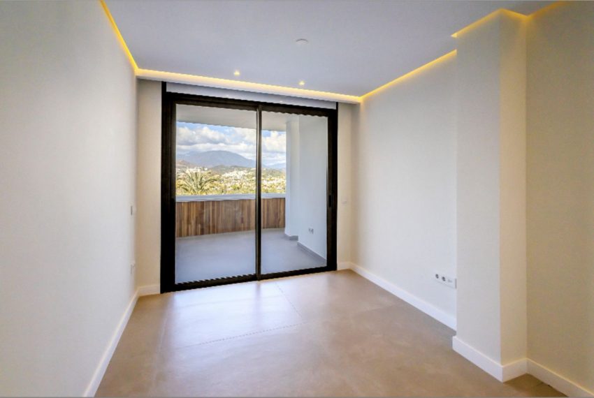 R5186485-Apartment-For-Sale-Nueva-Andalucia-Penthouse-2-Beds-100-Built-10