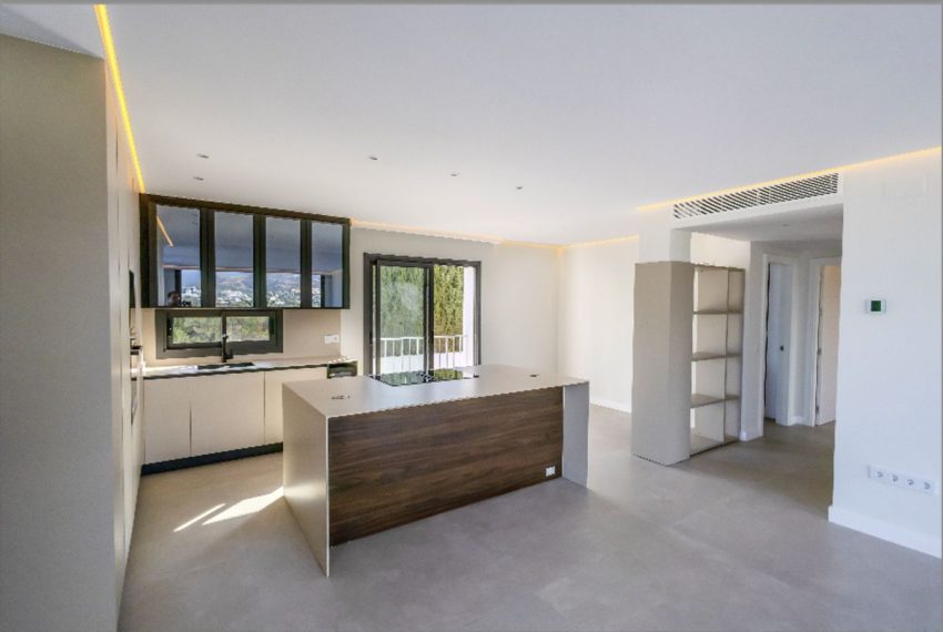 R5186485-Apartment-For-Sale-Nueva-Andalucia-Penthouse-2-Beds-100-Built-8