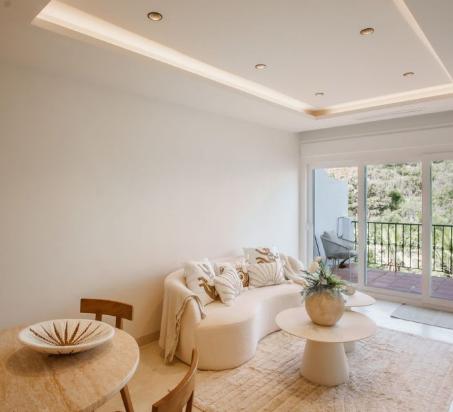 R5186494-Image 1-Middle Floor - 3 Beds - 110 Built