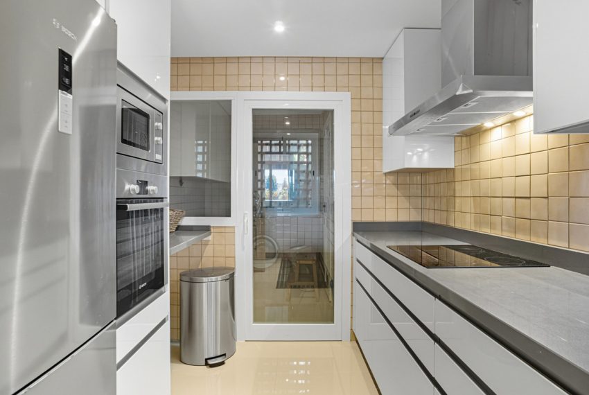 R5186635-Apartment-For-Sale-Nueva-Andalucia-Ground-Floor-2-Beds-204-Built-3