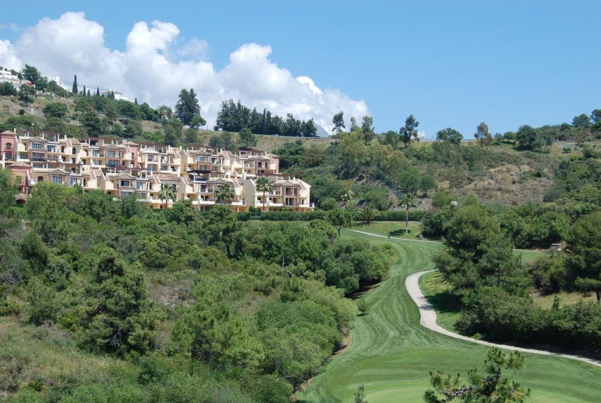 R5186851-Apartment-For-Sale-Los-Arqueros-Penthouse-Duplex-2-Beds-94-Built-11