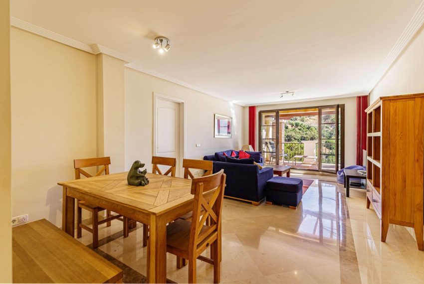 R5186851-Apartment-For-Sale-Los-Arqueros-Penthouse-Duplex-2-Beds-94-Built-4