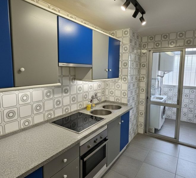 R5187856-Image 1-Middle Floor - 3 Beds - 75 Built