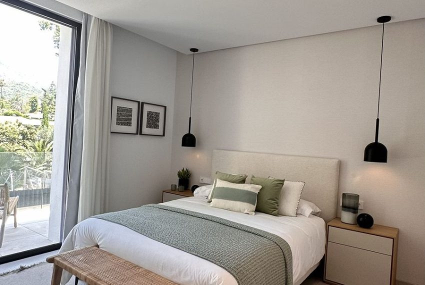 R5187943-Villa-For-Sale-Marbella-Detached-5-Beds-500-Built-10