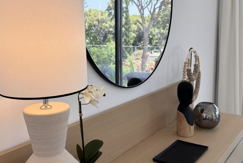 R5187943-Villa-For-Sale-Marbella-Detached-5-Beds-500-Built-11