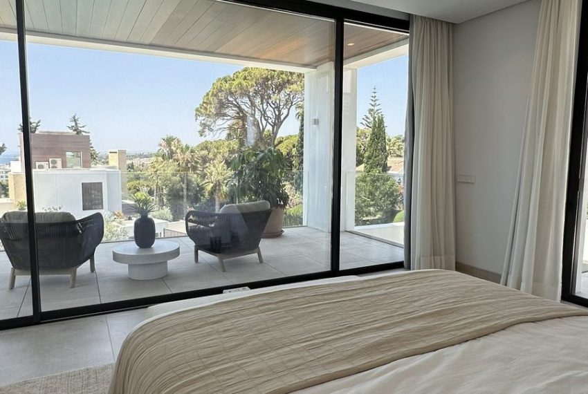 R5187943-Villa-For-Sale-Marbella-Detached-5-Beds-500-Built-12