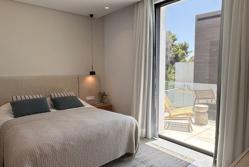 R5187943-Villa-For-Sale-Marbella-Detached-5-Beds-500-Built-9