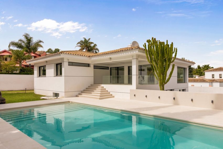 R5187955-Villa-For-Sale-Guadalmina-Alta-Detached-6-Beds-419-Built-1