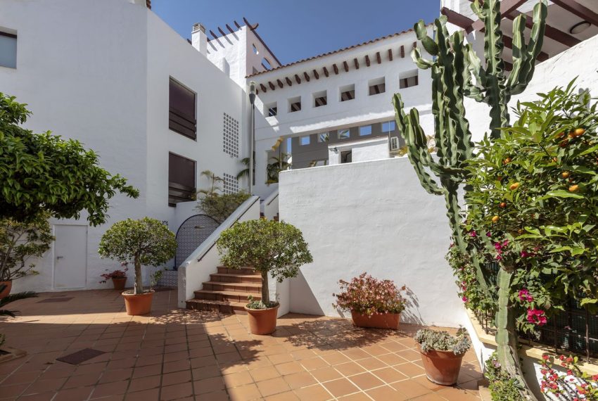 R5188009-Apartment-For-Sale-Nueva-Andalucia-Ground-Floor-2-Beds-125-Built-11
