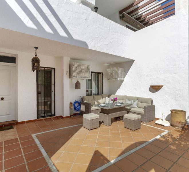 R5188009-Image 1-Ground Floor - 2 Beds - 125 Built