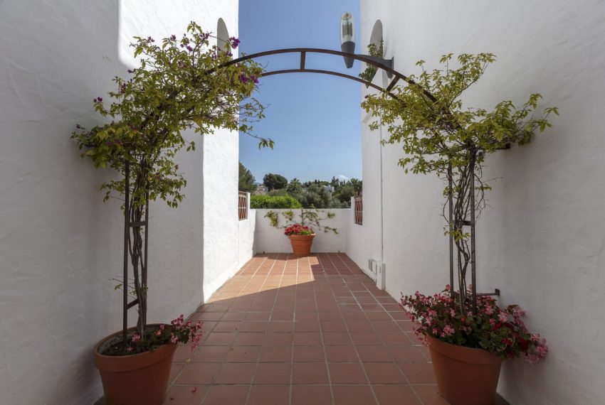 R5188009-Apartment-For-Sale-Nueva-Andalucia-Ground-Floor-2-Beds-125-Built-9