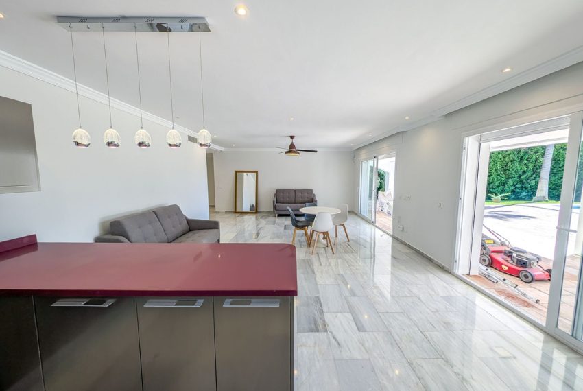 R5188930-Villa-For-Sale-Nueva-Andalucia-Detached-5-Beds-583-Built-12