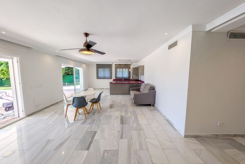 R5188930-Villa-For-Sale-Nueva-Andalucia-Detached-5-Beds-583-Built-6