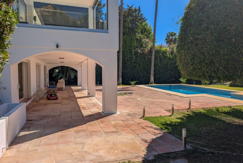 R5188930-Villa-For-Sale-Nueva-Andalucia-Detached-5-Beds-583-Built-9