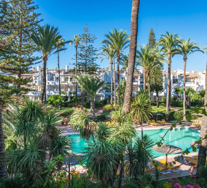 R5188942-Image 1-Middle Floor - 2 Beds - 118 Built