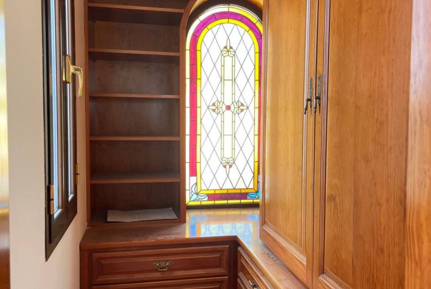 R5189083-Villa-For-Sale-San-Pedro-de-Alcantara-Detached-4-Beds-400-Built-6