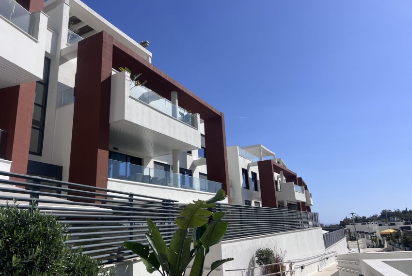 R5189299-Apartment-For-Sale-La-Quinta-Penthouse-Duplex-3-Beds-156-Built-1