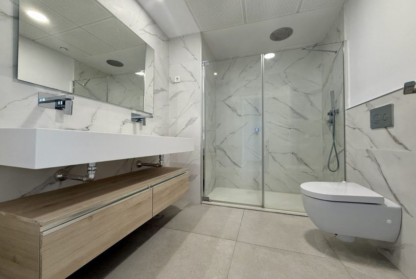 R5189299-Apartment-For-Sale-La-Quinta-Penthouse-Duplex-3-Beds-156-Built-11