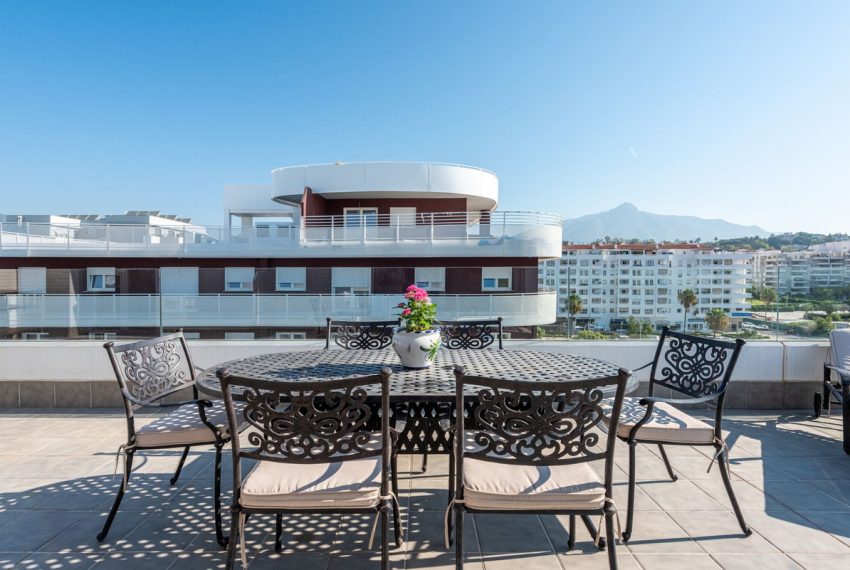 R5189335-Apartment-For-Sale-Nueva-Andalucia-Penthouse-3-Beds-112-Built-3