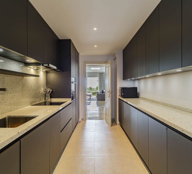 R5189374-Image 1-Ground Floor - 3 Beds - 143 Built