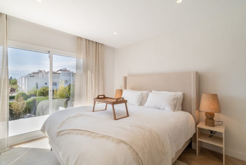 R5189551-Townhouse-For-Sale-Nagueles-Terraced-4-Beds-193-Built-1