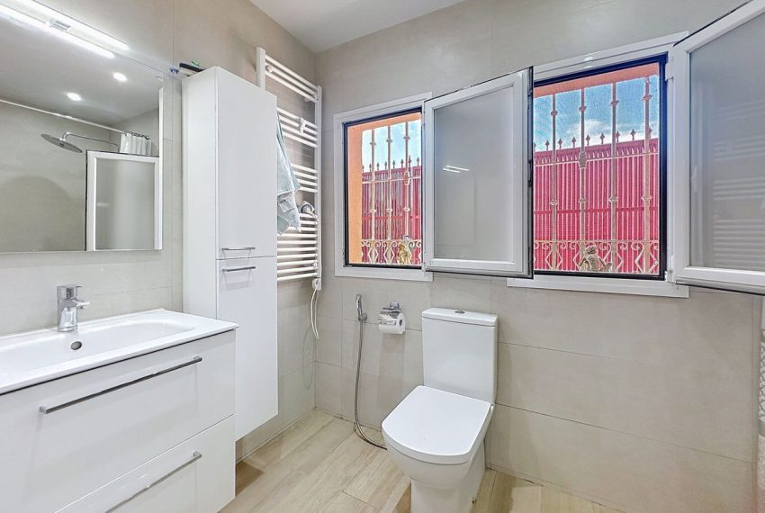 R5190898-Villa-For-Sale-Estepona-Detached-3-Beds-209-Built-13