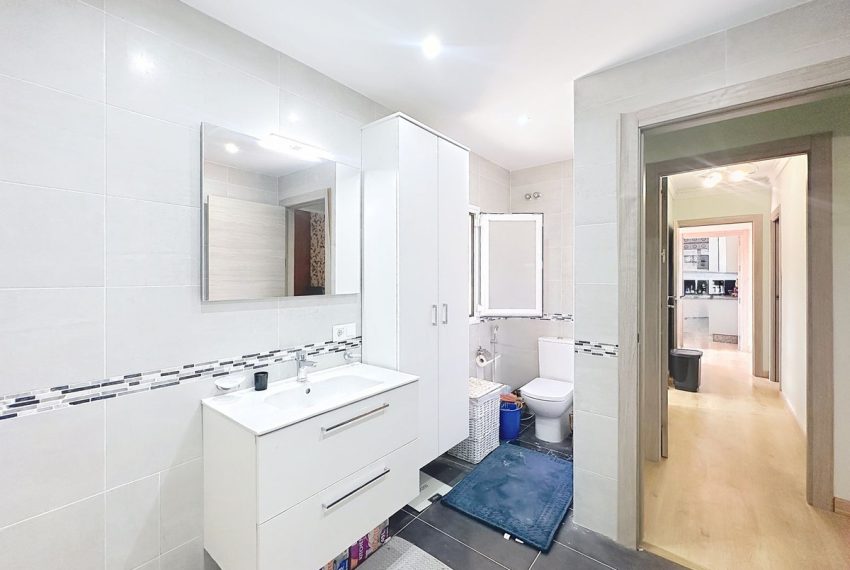 R5190898-Villa-For-Sale-Estepona-Detached-3-Beds-209-Built-16