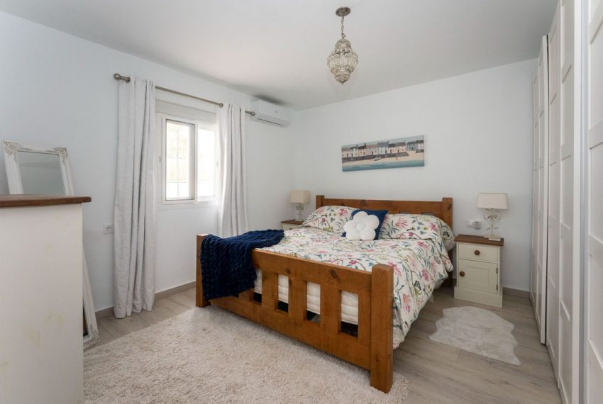 R5190913-Villa-For-Sale-Coin-Detached-3-Beds-190-Built-13