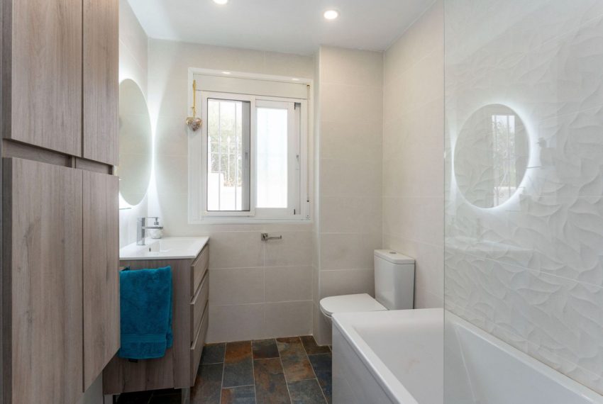 R5190913-Villa-For-Sale-Coin-Detached-3-Beds-190-Built-16