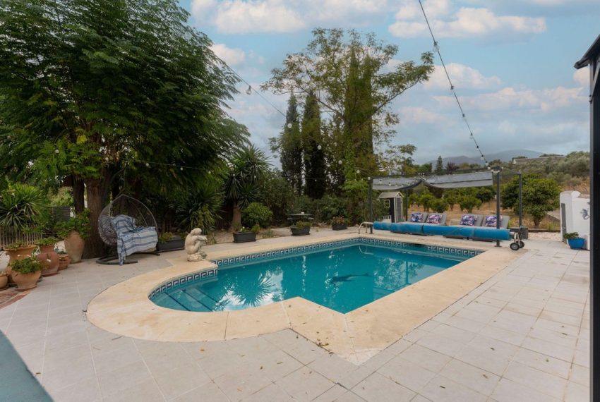 R5190913-Villa-For-Sale-Coin-Detached-3-Beds-190-Built-2