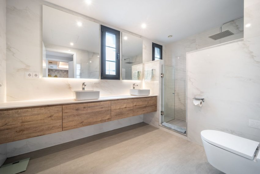 R5191639-Villa-For-Sale-Los-Monteros-Detached-5-Beds-288-Built-13