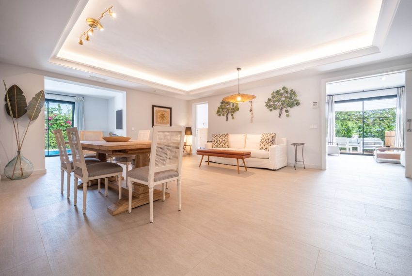 R5191639-Villa-For-Sale-Los-Monteros-Detached-5-Beds-288-Built-3