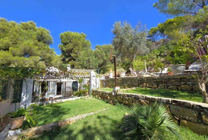 R5191861-Villa-For-Sale-Marbella-Detached-4-Beds-245-Built-17