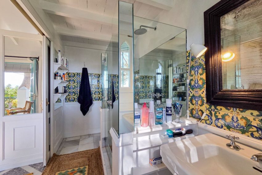 R5191861-Villa-For-Sale-Marbella-Detached-4-Beds-245-Built-6