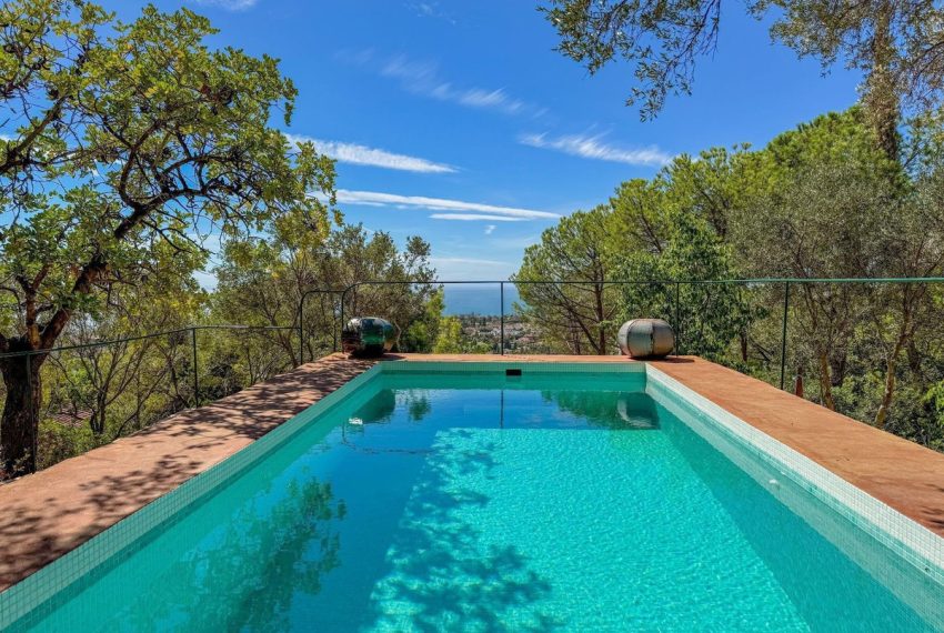 R5191861-Villa-For-Sale-Marbella-Detached-4-Beds-245-Built