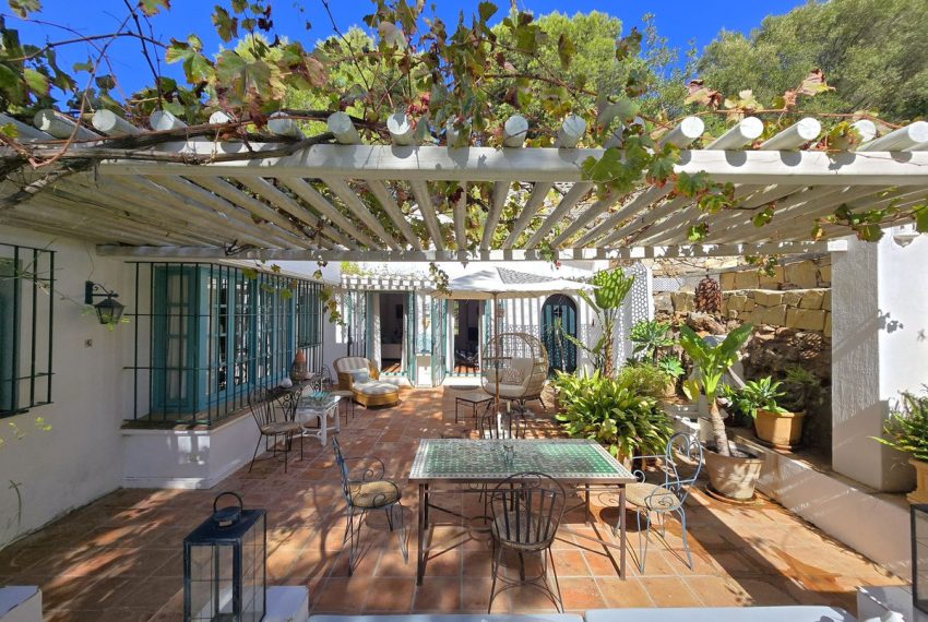 R5191861-Villa-For-Sale-Marbella-Detached-4-Beds-245-Built-9