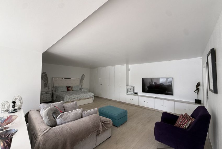 R5191993-Villa-For-Sale-Estepona-Detached-5-Beds-334-Built-10